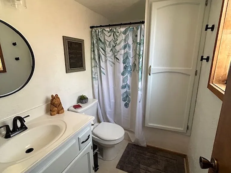 272 Imperial Ave — Photo 3
