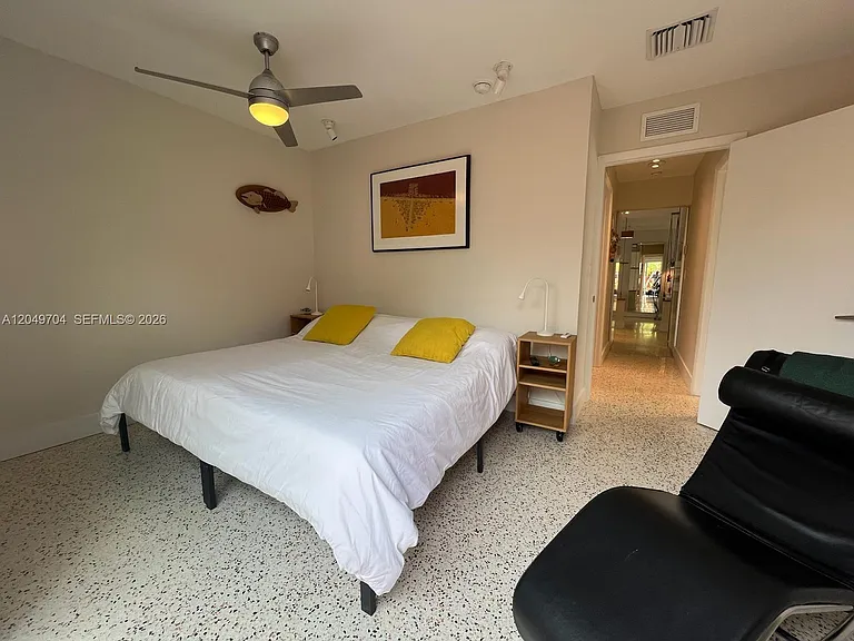 451 SW 24th Rd #2 — Photo 33
