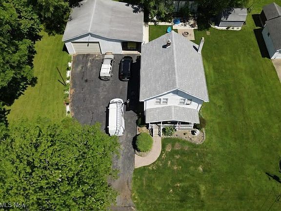 4th image of 816 Knox Ave NW