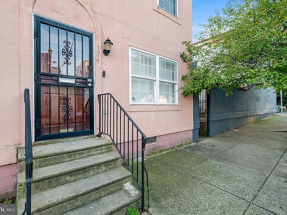 3rd image of 174 W Montgomery Ave