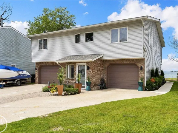 7860 Belle Brae Rd, Fair Haven, MI 48023