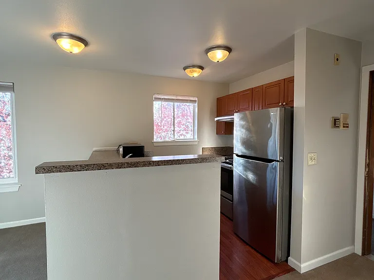 6410 8th Ave NE #402 — Photo 8