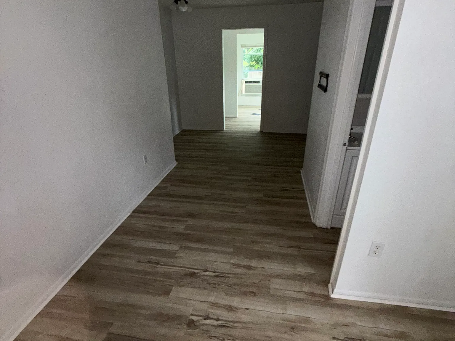 1 bed, 420 sqft, $1,495 — Photo 3