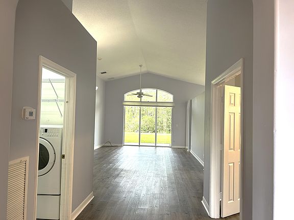 4th image of 2770 SE Stonebriar Way