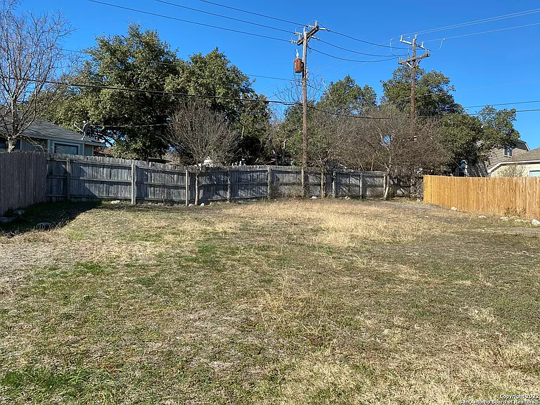 8017 Santa Catalina — Photo 10