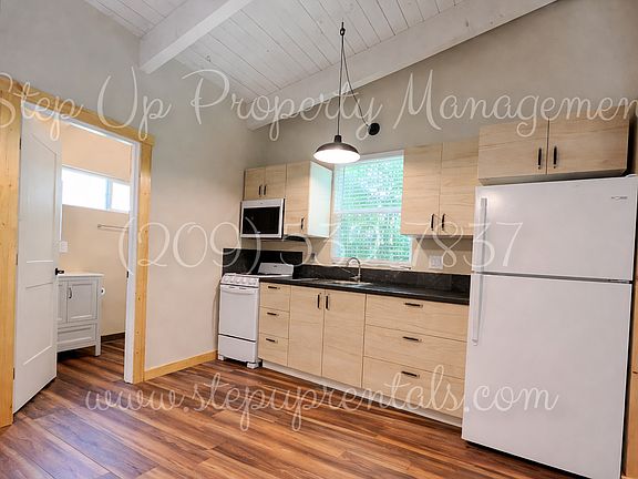 4th image of 22499 Parrotts Ferry Rd #B