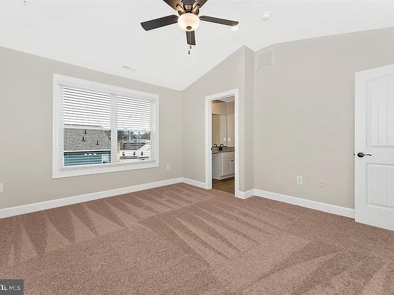 527 Abigail Ave — Photo 19