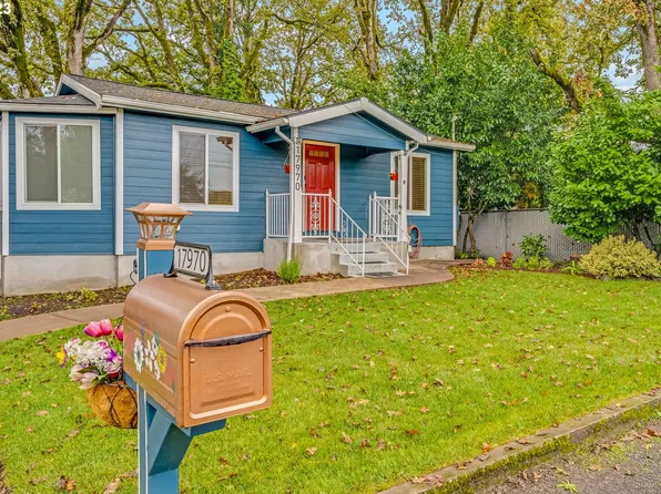 17970 SW Shaw St, Aloha, OR 97078