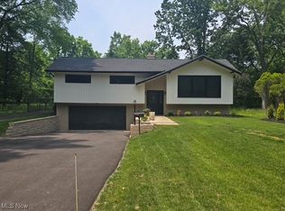 2928 Vincent Rd, Stow, OH 44224