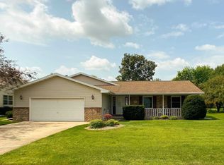 1665 Bernheim St, Oshkosh, WI 54904