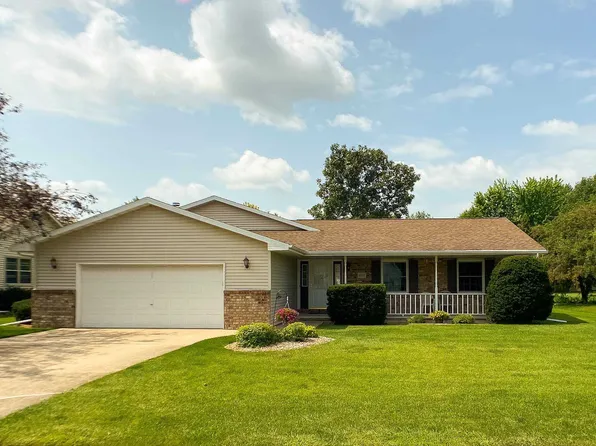 1665 Bernheim St, Oshkosh, WI 54904