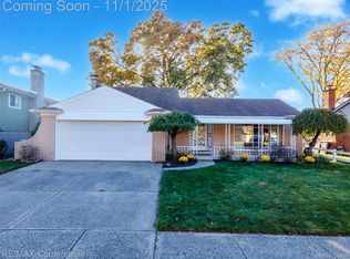 2232 Wilshire St, Westland, MI 48186