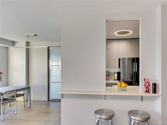 4th image of 2400 Johnson Ave APT 8A