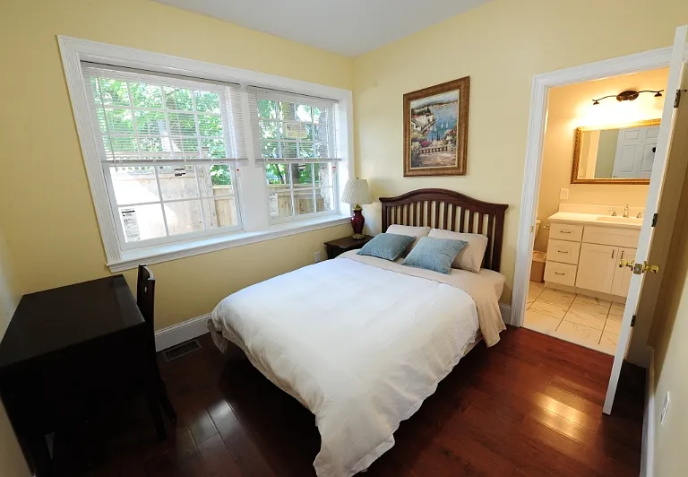 259 Kent St #1 — Photo 16