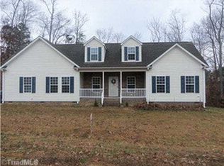 244 Trenton Ln, Thomasville, NC 27360
