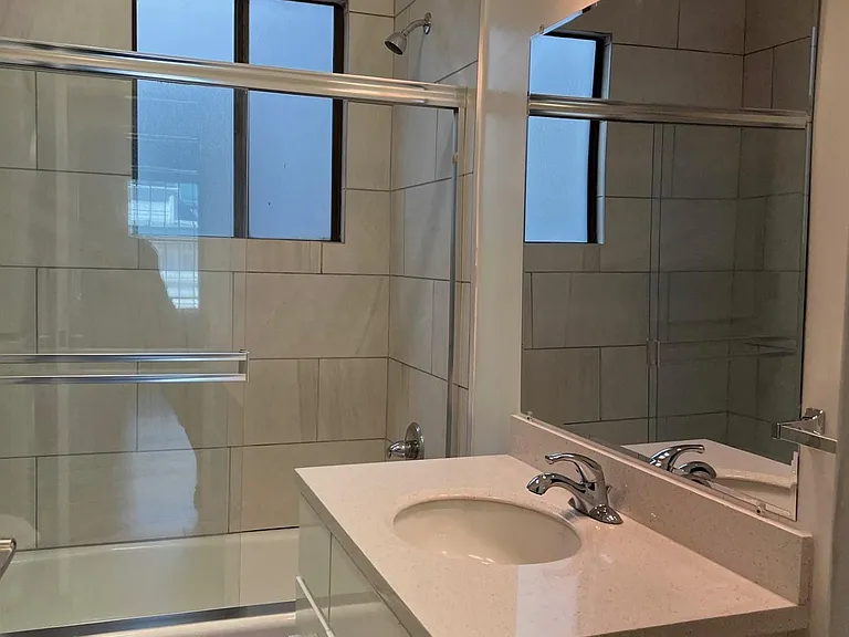 2280 Pine St #205 — Photo 4