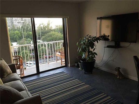2nd image of 1650 NE 115th St 502 #502