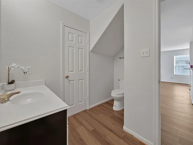 3022 Madison Elm St — Photo 15