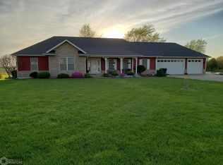 1735 W Point Rd, West Pt, IA 52656