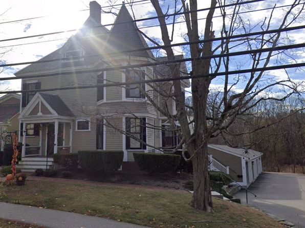 81 High St