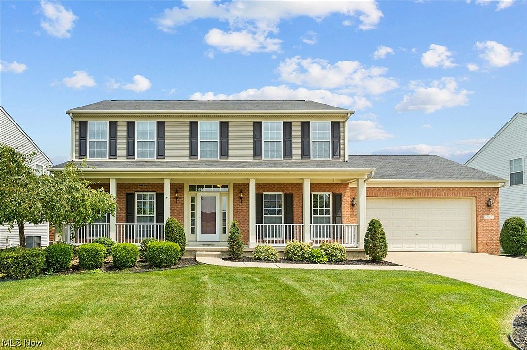 92 Stonesthrow Dr, Berea, OH 44017 | Zillow