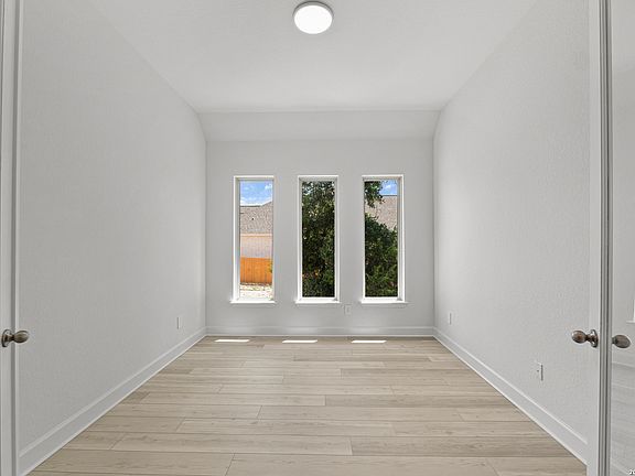 4th image of 3074 McKinnie Park