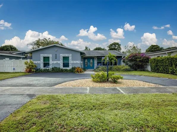 5512 McKinley St, Hollywood, FL 33021