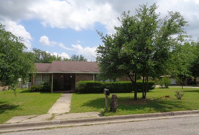 1st image of 714 Meadow Ln