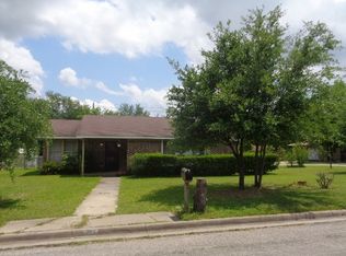 714 Meadow Ln, Mexia, TX 76667