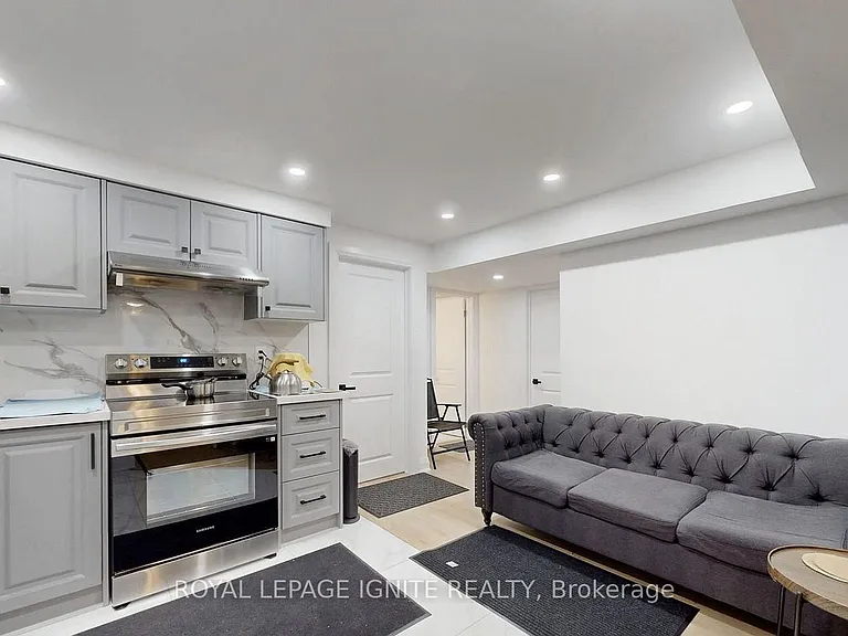1572 Honey Locust Pl #BASEMENT — Photo 2