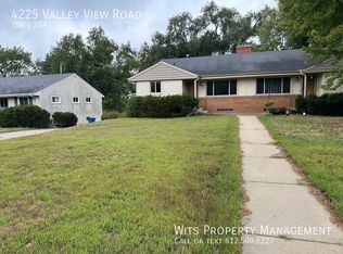 4225 Valley View Rd, Edina, MN 55424