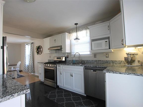 5th image of 2514 Spencer Ave
