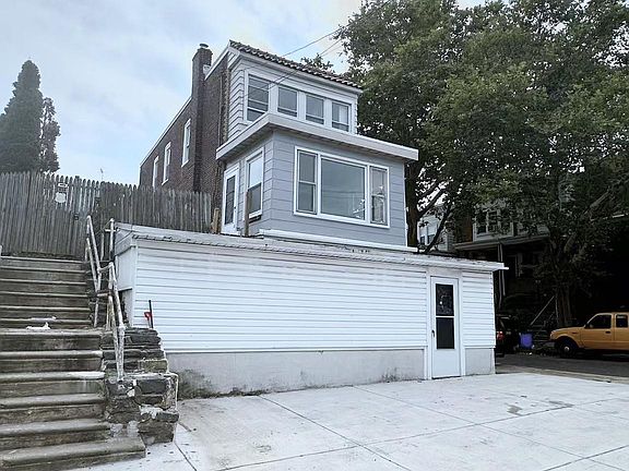 2nd image of 1528 E Cheltenham Ave