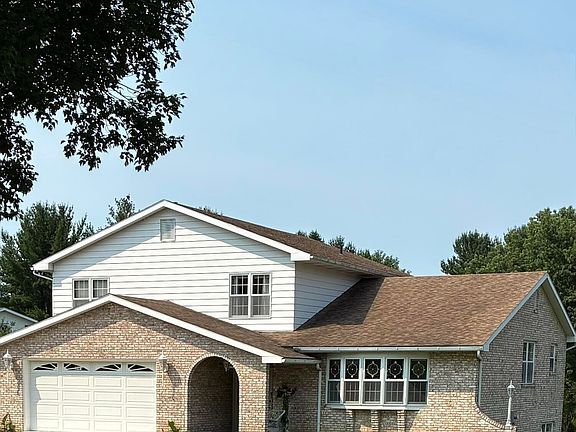 3rd image of 7558 Laurel Mill Rd