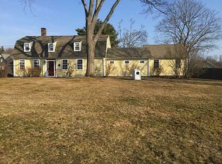 976 Buttonwoods Ave, Warwick, RI 02886