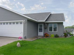 402 Sarah Cir, Baldwin, WI 54002