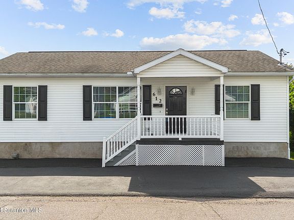 3rd image of 612 Sanderson Ave