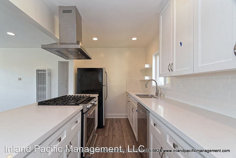 1st image of 501 1/2 N Irena Ave