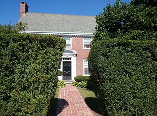 24 Pelton St, West Roxbury, MA 02132