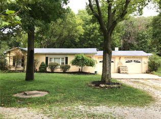 419 N 169th Hwy, Smithville, MO 64089