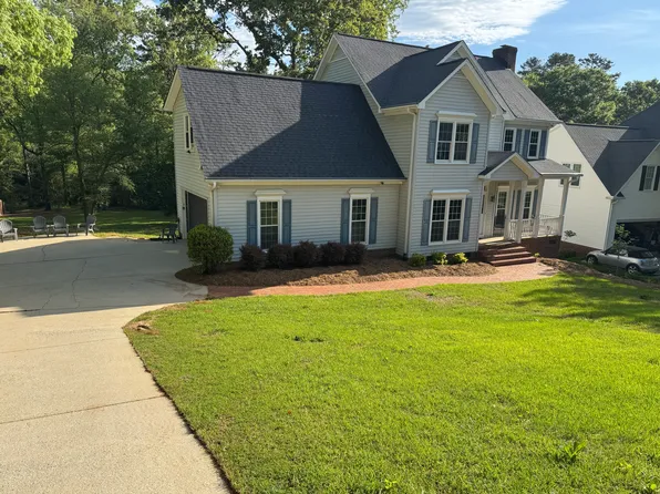 17 River Way Dr, Greer, SC 29651