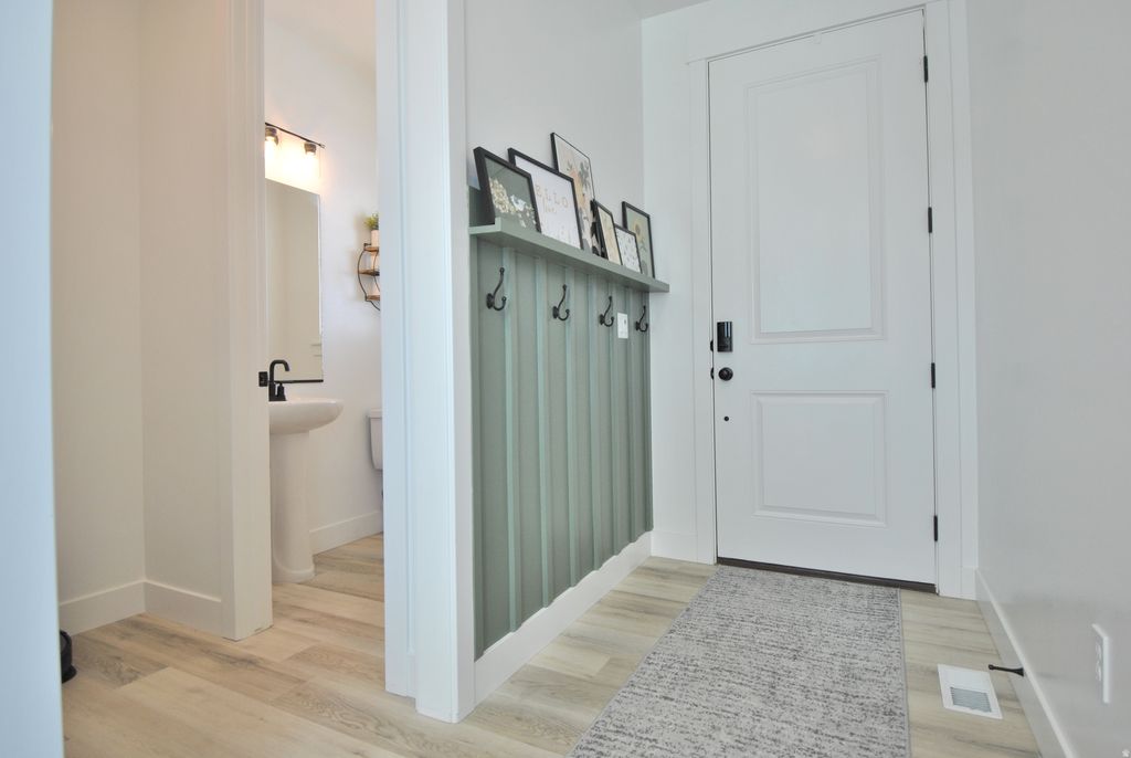 Apartment in Smithfield, Cache - View 3