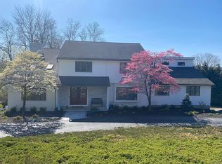 14 Tomalyn Hill Rd, Montville, NJ 07045