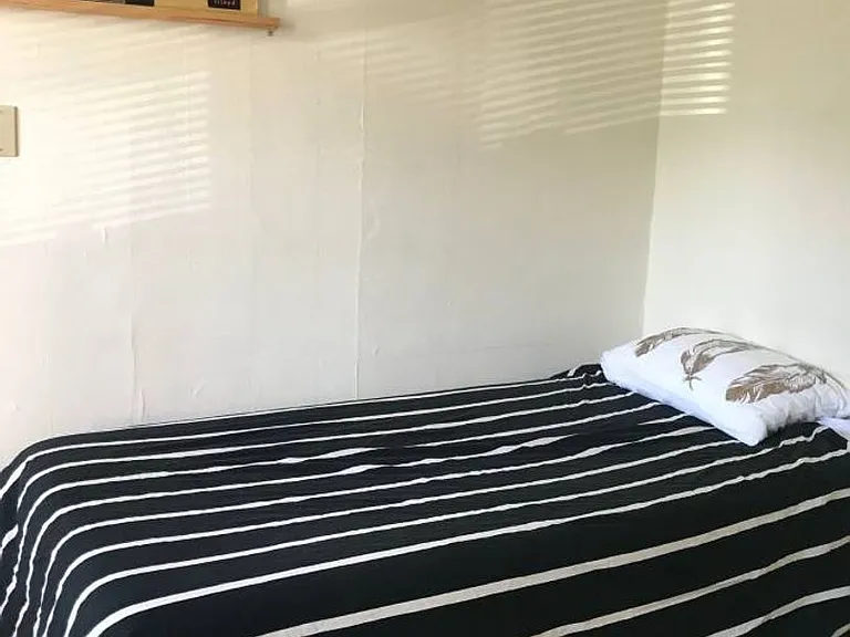 Catalina Apartments — Photo 21