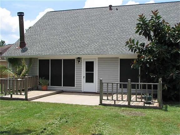 3rd image of 414 Windhollow Cir