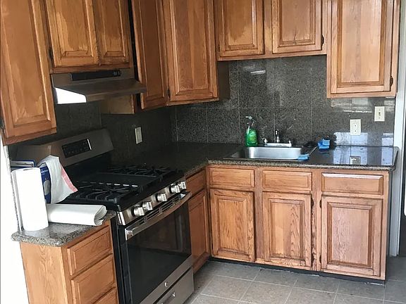 2nd image of 3606 18th St APT 1