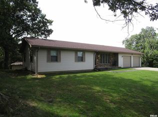 1253 County Road 800 E, Carmi, IL 62821