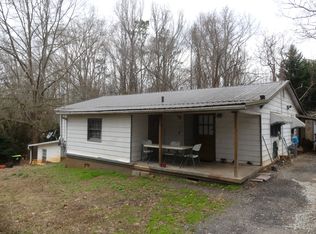 10 Hull St, Newnan, GA 30263