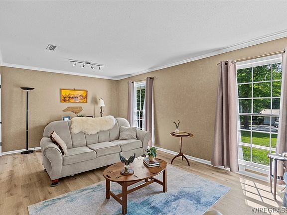 5th image of 1317 Cambridge Rd