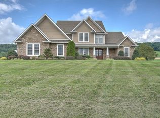 595 Hales Chapel Rd, Gray, TN 37615